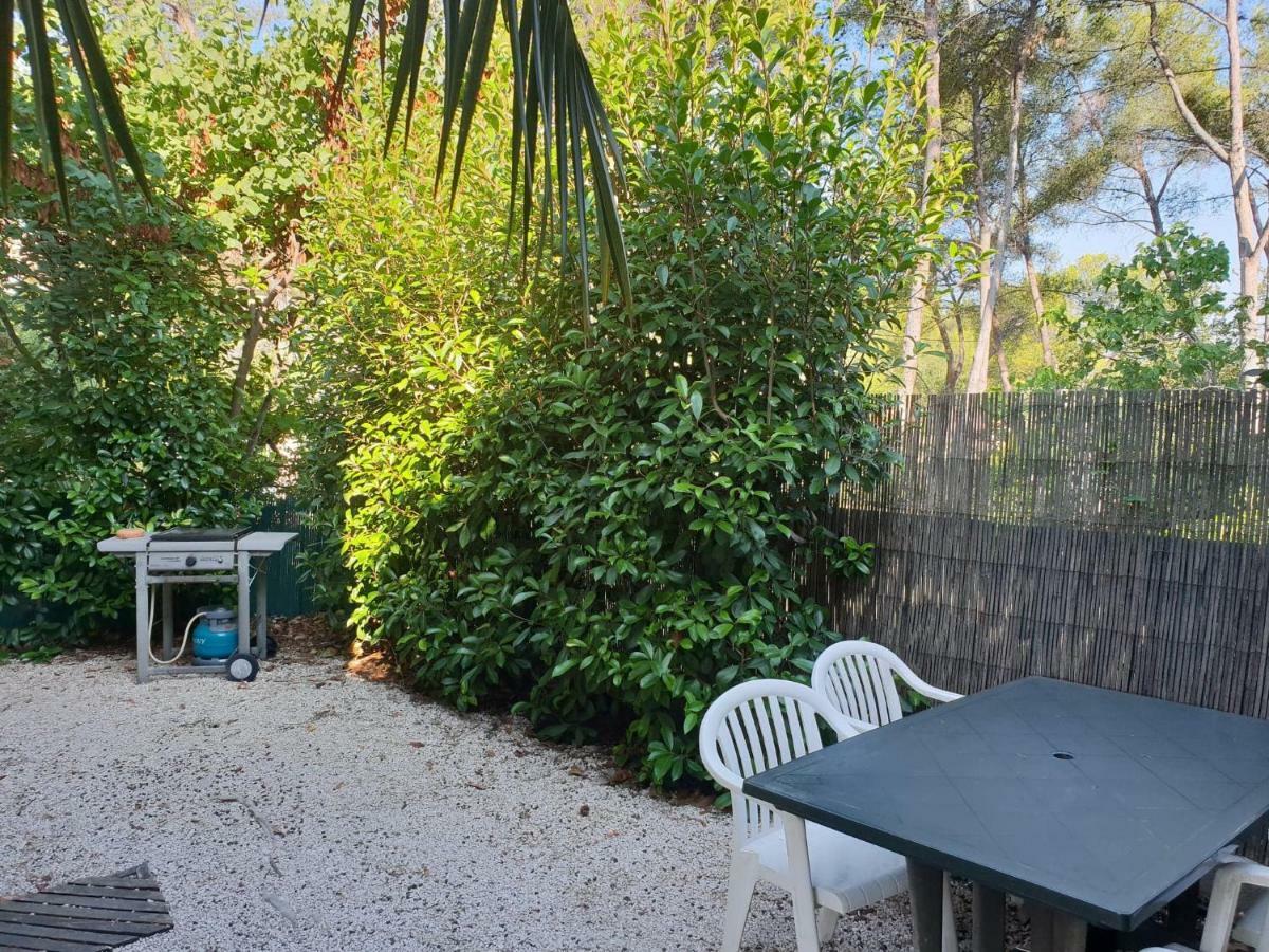 Duplex Hyeres Apartment Exterior photo