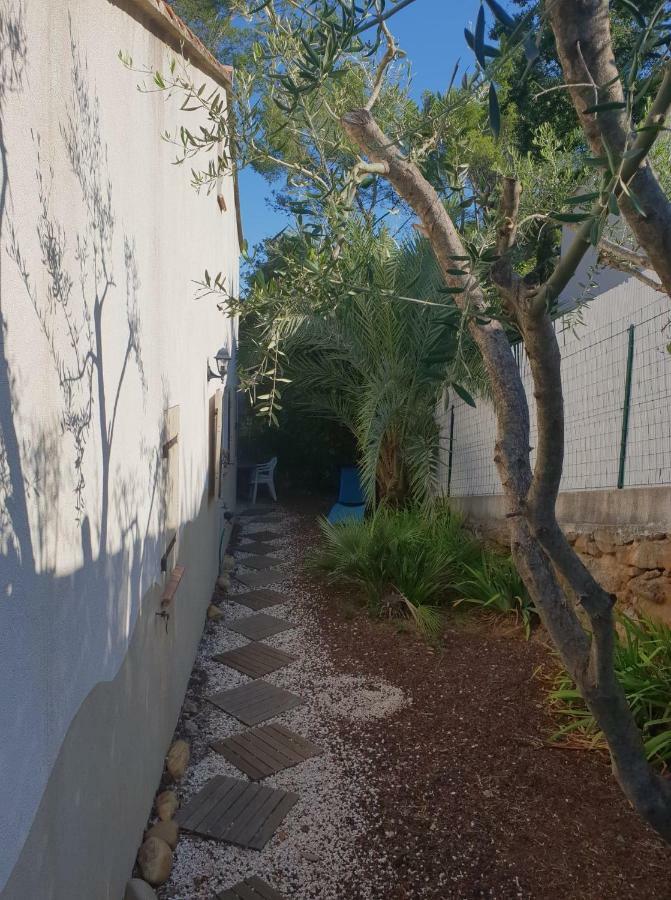 Duplex Hyeres Apartment Exterior photo